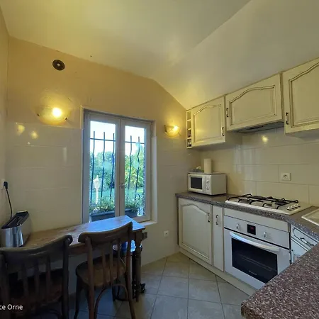 Duplex Au Coeur Du Pays Des Haras Avec Jardin Paisible Et Wifi - Fr-1-497-114 * Les Authieux-du-Puits